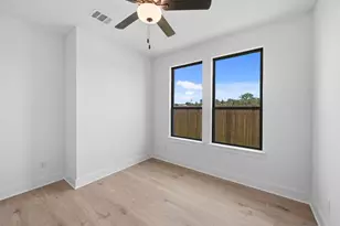 237 Pacific Grove Cir, Liberty Hill, TX 78642 - Photo 30