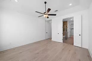 237 Pacific Grove Cir, Liberty Hill, TX 78642 - Photo 20