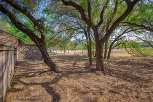 7211 Lakewood Dr, Austin, TX 78750 - Photo 32