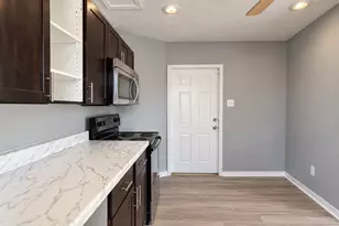 143 Twin Lakes Ln, Bastrop, TX 78602 - Photo 6