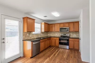 309 Altamont Street, Hutto, TX 78634 - Photo 8
