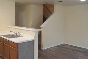 1020 Christopher Ave, Round Rock, TX 78681 - Photo 2