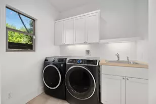 814 E 46th St, Austin, TX 78751 - Photo 18