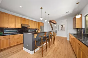 814 E 46th St, Austin, TX 78751 - Photo 4