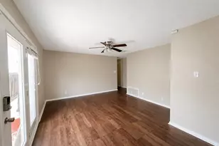 5624 Signal Point, Austin, TX 78724 - Photo 2
