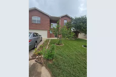 203 Pheasant Trail, Bastrop, TX 78602 - Photo 4