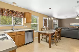 203 Pheasant Trail, Bastrop, TX 78602 - Photo 2