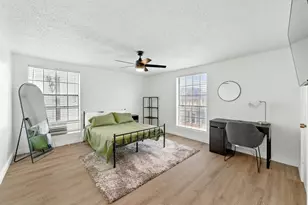 2401 Leon St, Austin, TX 78705 - Photo 14