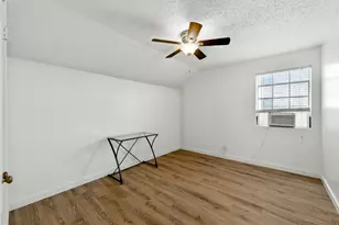 2401 Leon St, Austin, TX 78705 - Photo 22