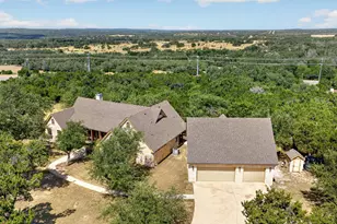 31887 Mirela Ann Ln, Dripping Springs, TX 78620 - Photo 34