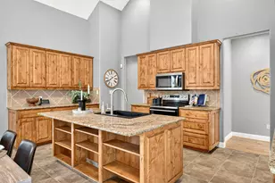 31887 Mirela Ann Ln, Dripping Springs, TX 78620 - Photo 10