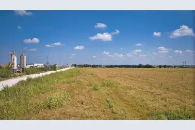 35 Ih, Jarrell, TX 76537 - Photo 24