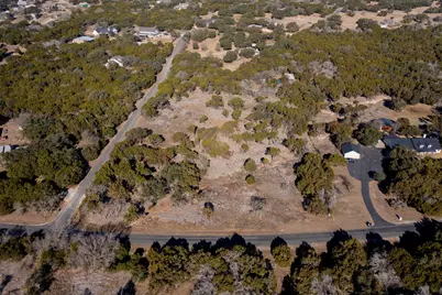 525 W Ridgewood Road, Georgetown, TX 78633 - Photo 2