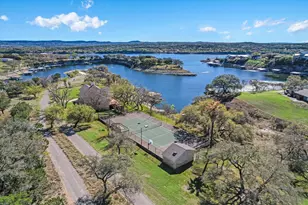 23521 Flat Creek Dr, Marble Falls, TX 78654 - Photo 2