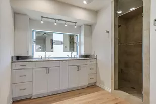 23521 Flat Creek Dr, Marble Falls, TX 78654 - Photo 16