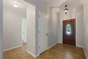 1801 Creek Crest Way, Round Rock, TX 78664 - Photo 4