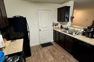 205 Denson Ln, Jarrell, TX 76537 - Photo 8