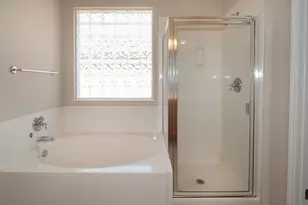 1612 Melissa Oaks Ln, Austin, TX 78744 - Photo 16