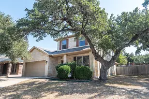 1612 Melissa Oaks Ln, Austin, TX 78744 - Photo 2