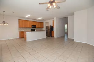 1612 Melissa Oaks Ln, Austin, TX 78744 - Photo 10
