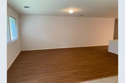 4000 Barlow Drive, Round Rock, TX 78681 - Photo 6