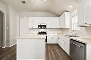 2020 Rachel Ln, Round Rock, TX 78664 - Photo 10