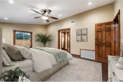 1300 Lipan Trail, Austin, TX 78733 - Photo 8