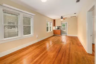 708 W 35th St, Austin, TX 78705 - Photo 4