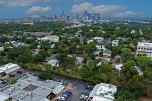 708 W 35th St, Austin, TX 78705 - Photo 16