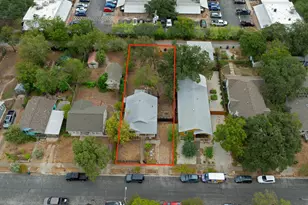 708 W 35th St, Austin, TX 78705 - Photo 2