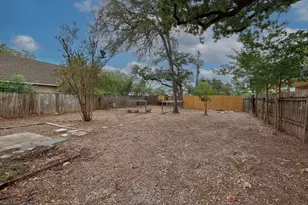 708 W 35th St, Austin, TX 78705 - Photo 12