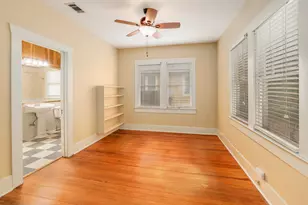 708 W 35th St, Austin, TX 78705 - Photo 8