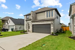 1104 Universal Dr, Hutto, TX 78634 - Photo 2