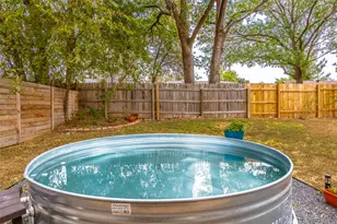 10201 Parkfield Dr, Austin, TX 78758 - Photo 36