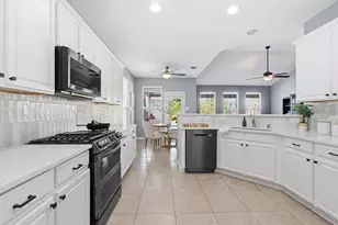 1209 Alpine Mountain Dr, Leander, TX 78641 - Photo 4
