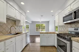 6307 Smith Oak Trail, Austin, TX 78749 - Photo 14