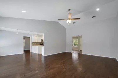 6307 Smith Oak Trail, Austin, TX 78749 - Photo 8