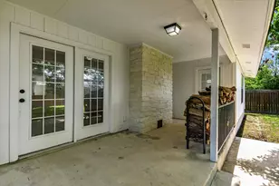 556 E 19th St, Georgetown, TX 78626 - Photo 16