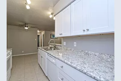 8905 Pineridge Drive #B, Austin, TX 78729 - Photo 4