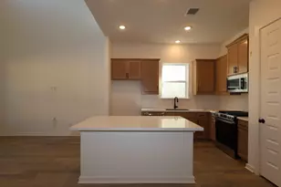 152 Bishop Wood Rd, Dripping Springs, TX 78620 - Photo 2