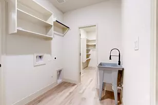 190 Molokini Dr, Bastrop, TX 78602 - Photo 24