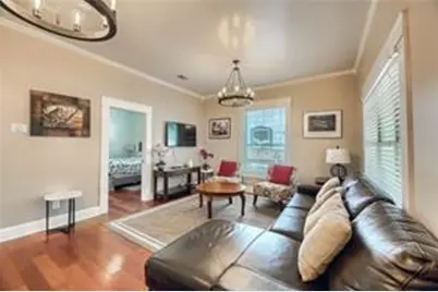 911 E 2nd Street, Austin, TX 78702 - Photo 8