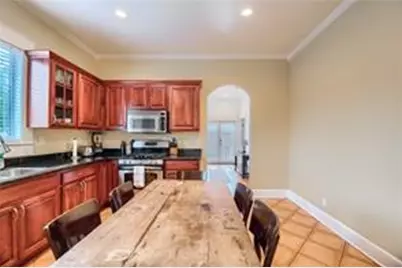 911 E 2nd Street, Austin, TX 78702 - Photo 12
