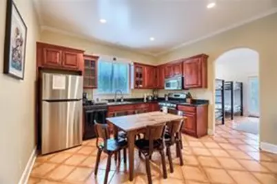 911 E 2nd Street, Austin, TX 78702 - Photo 10