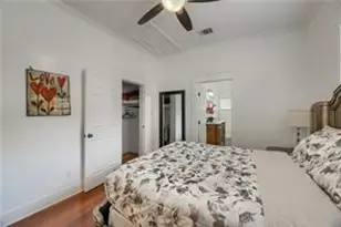 911 E 2nd St, Austin, TX 78702 - Photo 16