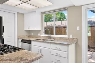 2201 Deadwood Dr, Austin, TX 78744 - Photo 4
