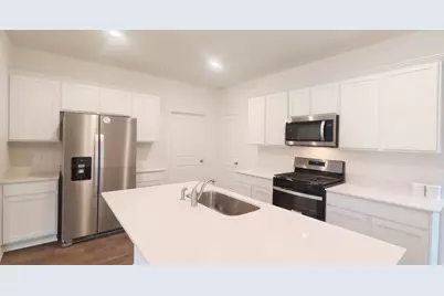 302 Gladiola Loop, Kyle, TX 78640 - Photo 6