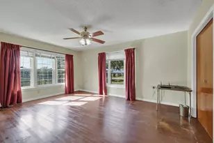 800 N Bishop St, San Marcos, TX 78666 - Photo 2