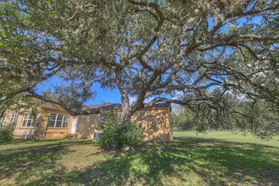 800 N Bishop Street, San Marcos, TX 78666 - Photo 20