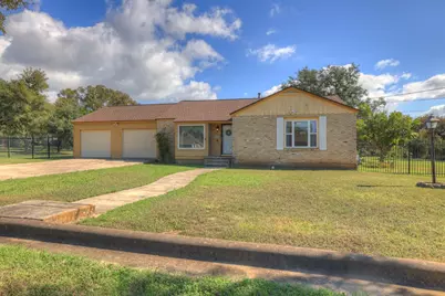 800 N Bishop Street, San Marcos, TX 78666 - Photo 1